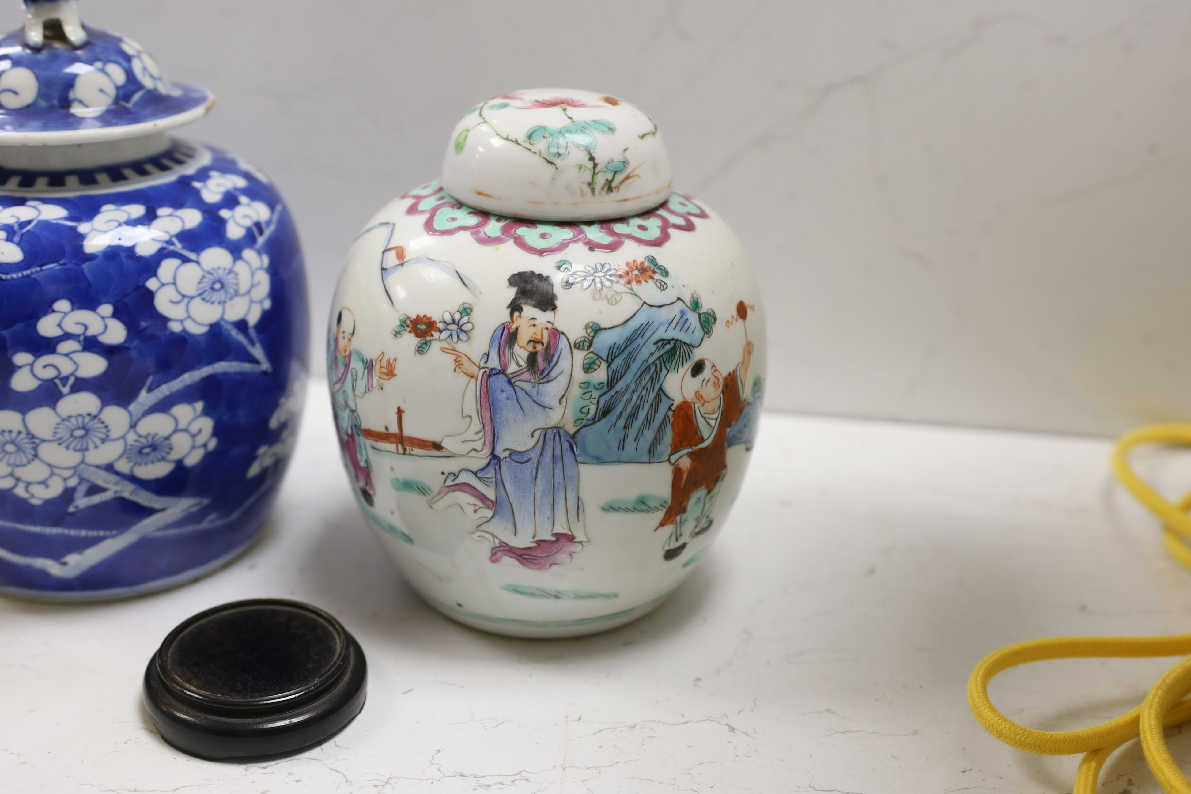 A Chinese famille rose ginger jar, a 19th century Chinese blue and white porcelain jar and cover, a blue and white cylinder vase, a small Chinese dish and orange glass vase (5)